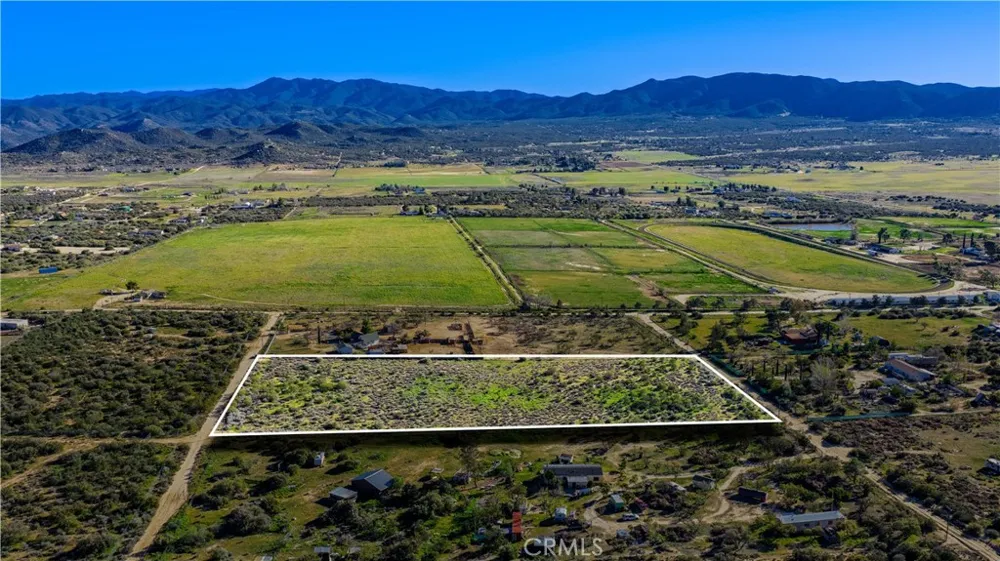1 Apple Road Anza, CA 92539