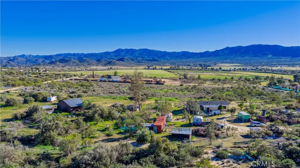 1 Apple Road Anza, CA 92539