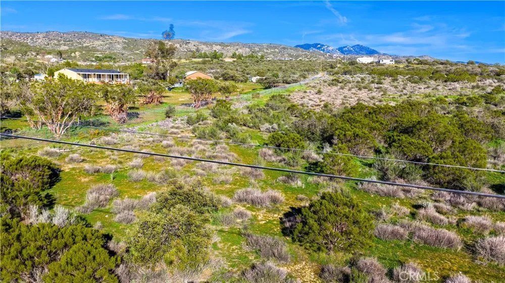 1 Apple Road Anza, CA 92539