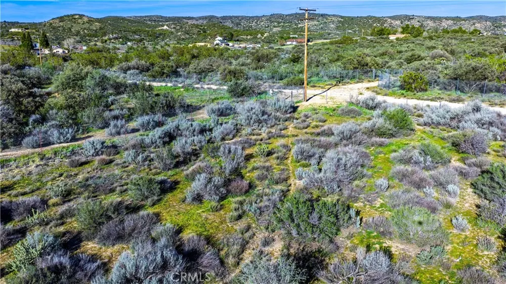 1 Apple Road Anza, CA 92539