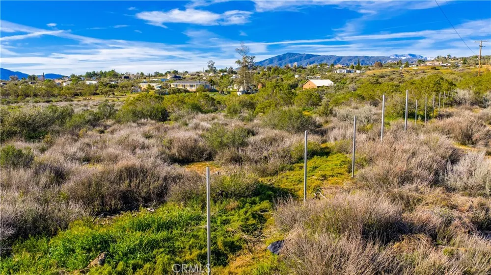 1 Apple Road Anza, CA 92539