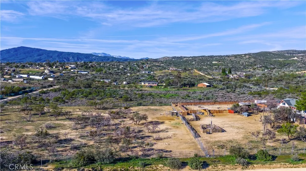 1 Apple Road Anza, CA 92539
