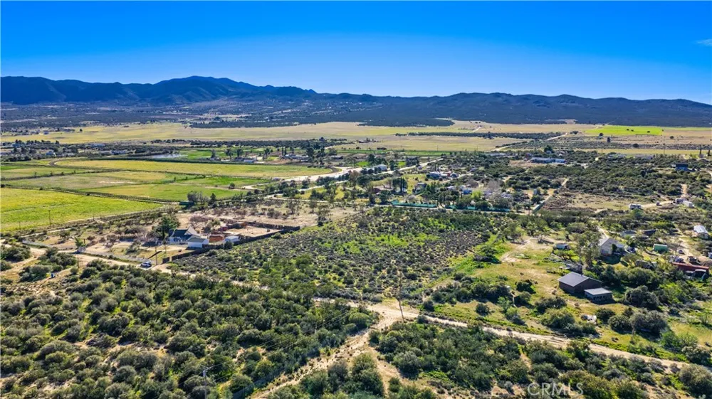 1 Apple Road Anza, CA 92539
