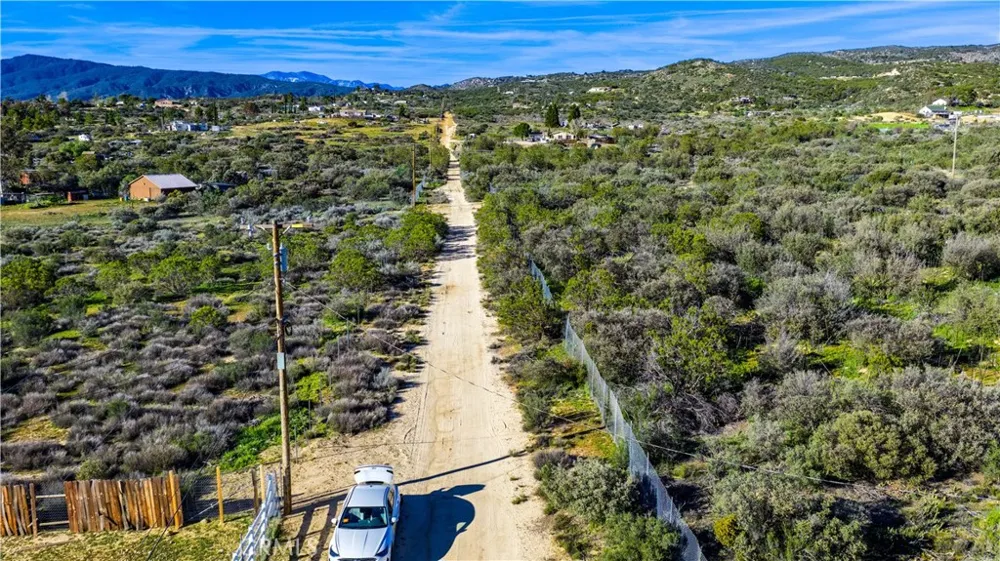 1 Apple Road Anza, CA 92539