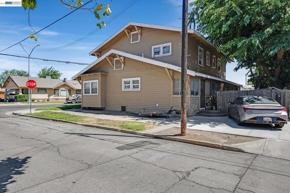 1245 Parker Ave Tracy, CA 95376