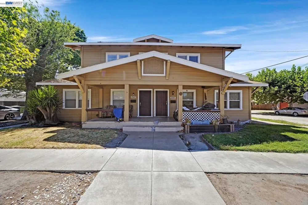 1245 Parker Ave Tracy, CA 95376