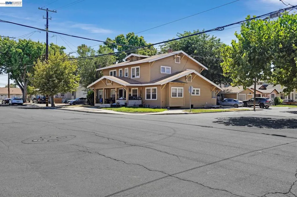 1245 Parker Ave Tracy, CA 95376