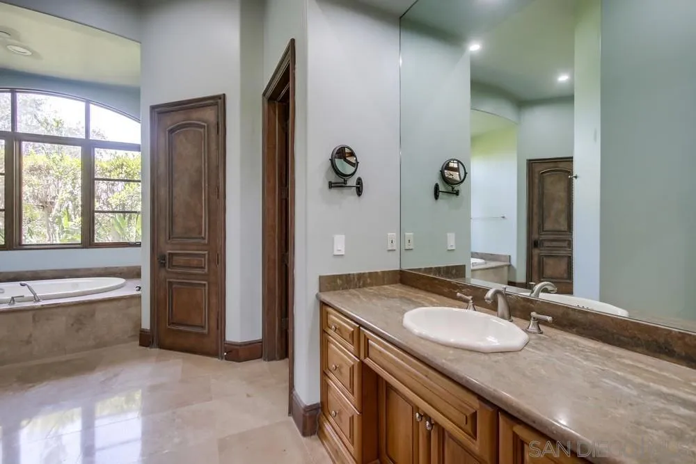 14175 Biscayne Pl Poway, CA 92064
