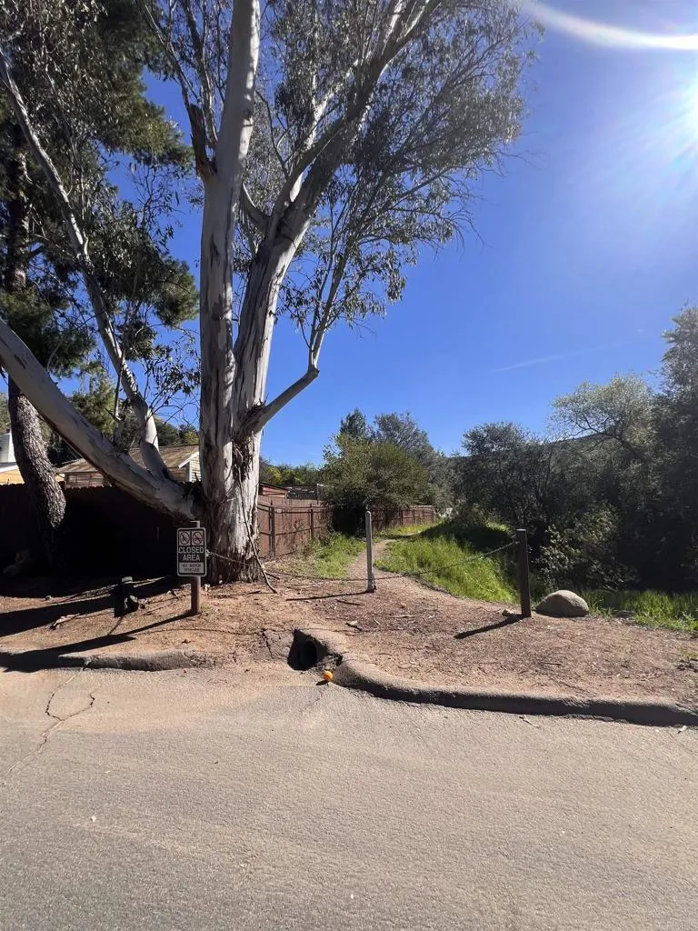 Indian Springs Road Poway, CA 92064