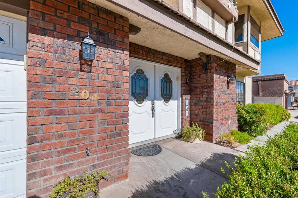 204 Fairway Drive Needles, CA 92363