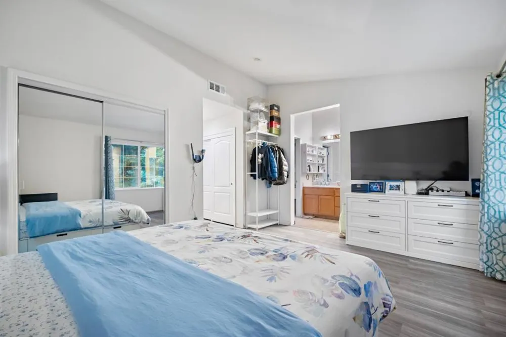 708 Raineer Court San Leandro, CA 94577
