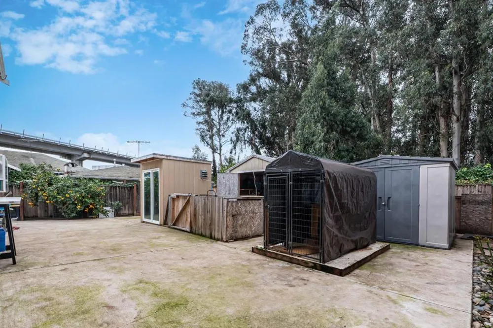 708 Raineer Court San Leandro, CA 94577