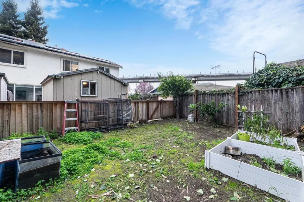 708 Raineer Court San Leandro, CA 94577