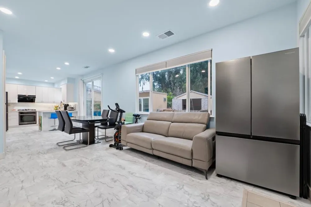 708 Raineer Court San Leandro, CA 94577