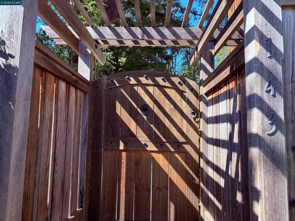 143 Pulido Rd Danville, CA 94526