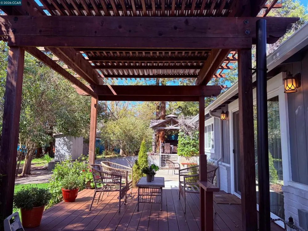 143 Pulido Rd Danville, CA 94526