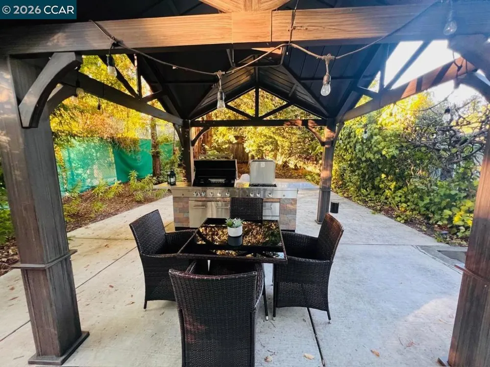 143 Pulido Rd Danville, CA 94526