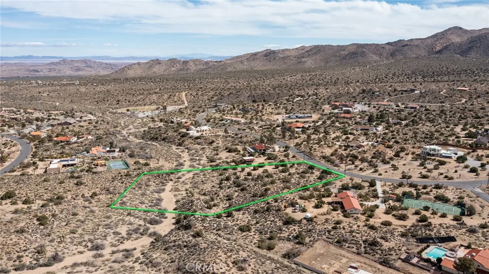 9486 Carmelita Circle Yucca Valley, CA 92284