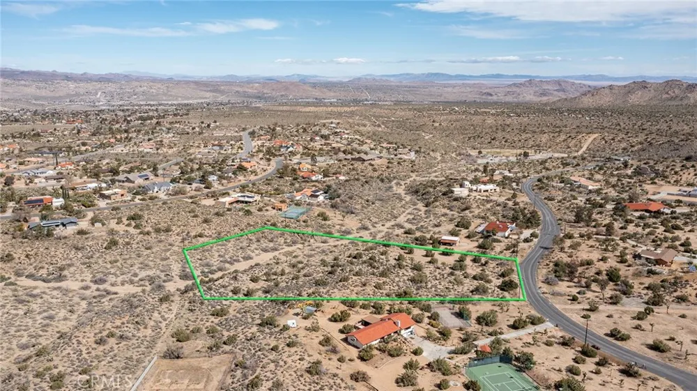 9486 Carmelita Circle Yucca Valley, CA 92284
