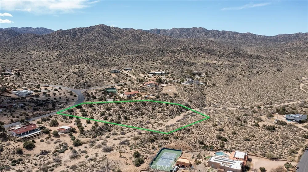 9486 Carmelita Circle Yucca Valley, CA 92284