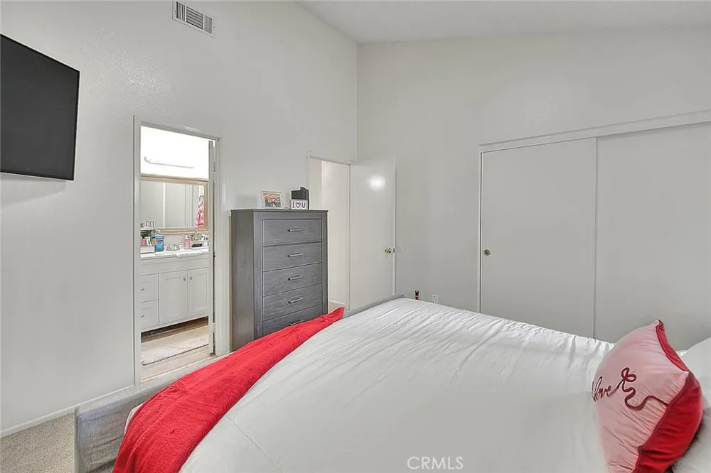 275 S Monte Vista La Habra, CA 90631