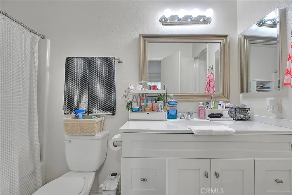 275 S Monte Vista La Habra, CA 90631