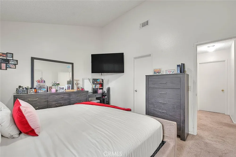 275 S Monte Vista La Habra, CA 90631