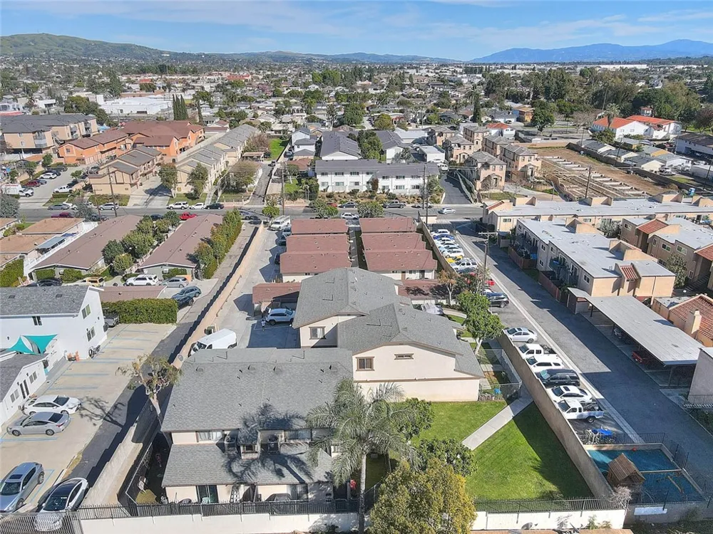 275 S Monte Vista La Habra, CA 90631
