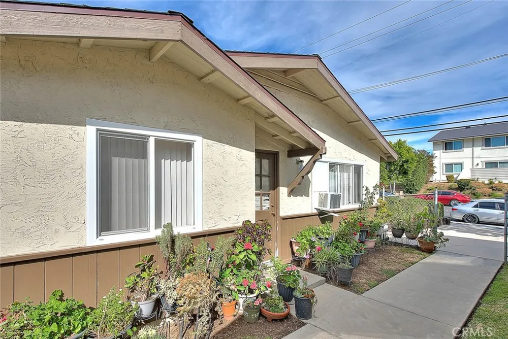 275 S Monte Vista La Habra, CA 90631