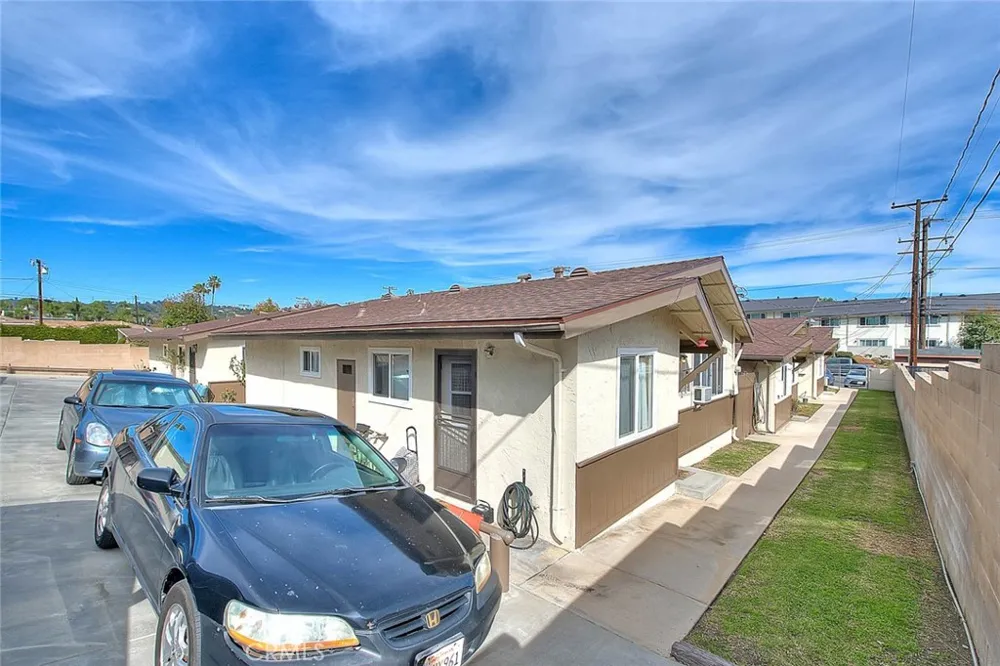 275 S Monte Vista La Habra, CA 90631