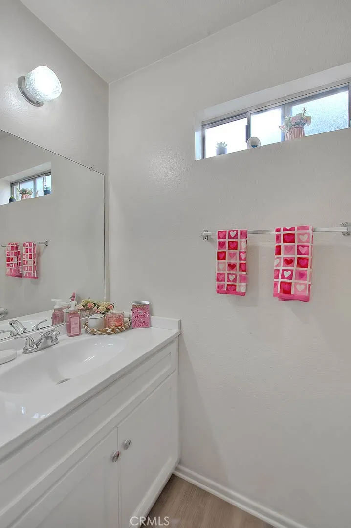 275 S Monte Vista La Habra, CA 90631