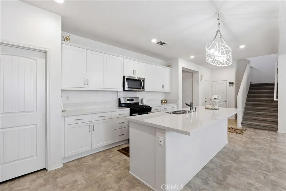 8419 Brotchie Jurupa Valley, CA 92509