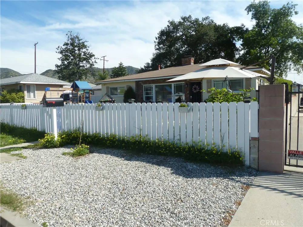 936 Enid Azusa, CA 91702