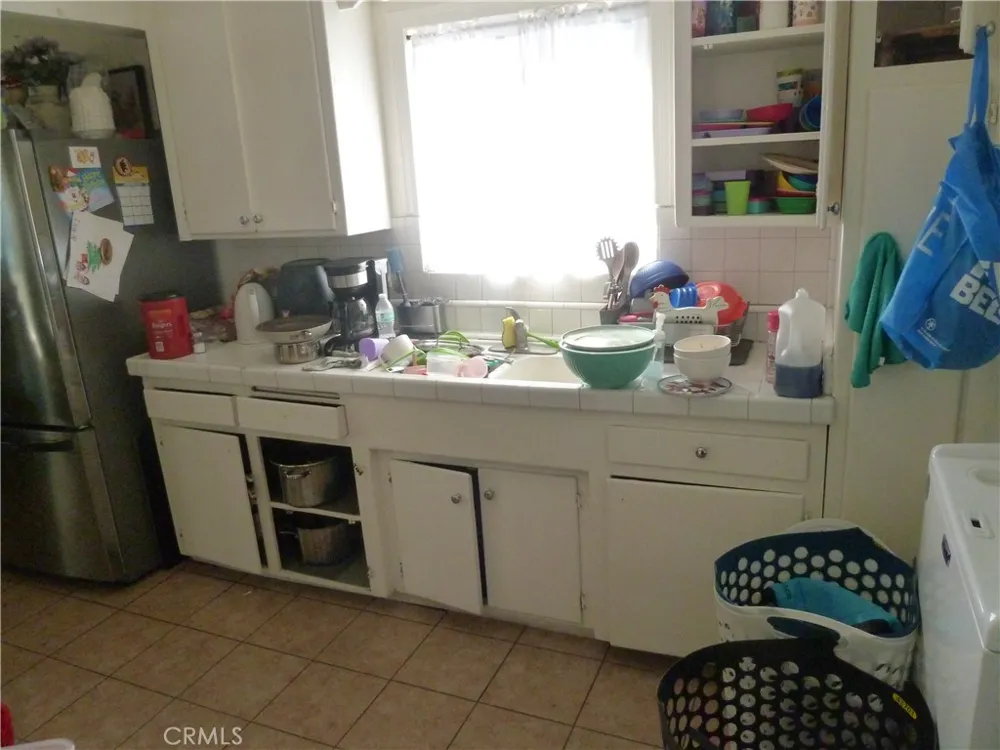 936 Enid Azusa, CA 91702