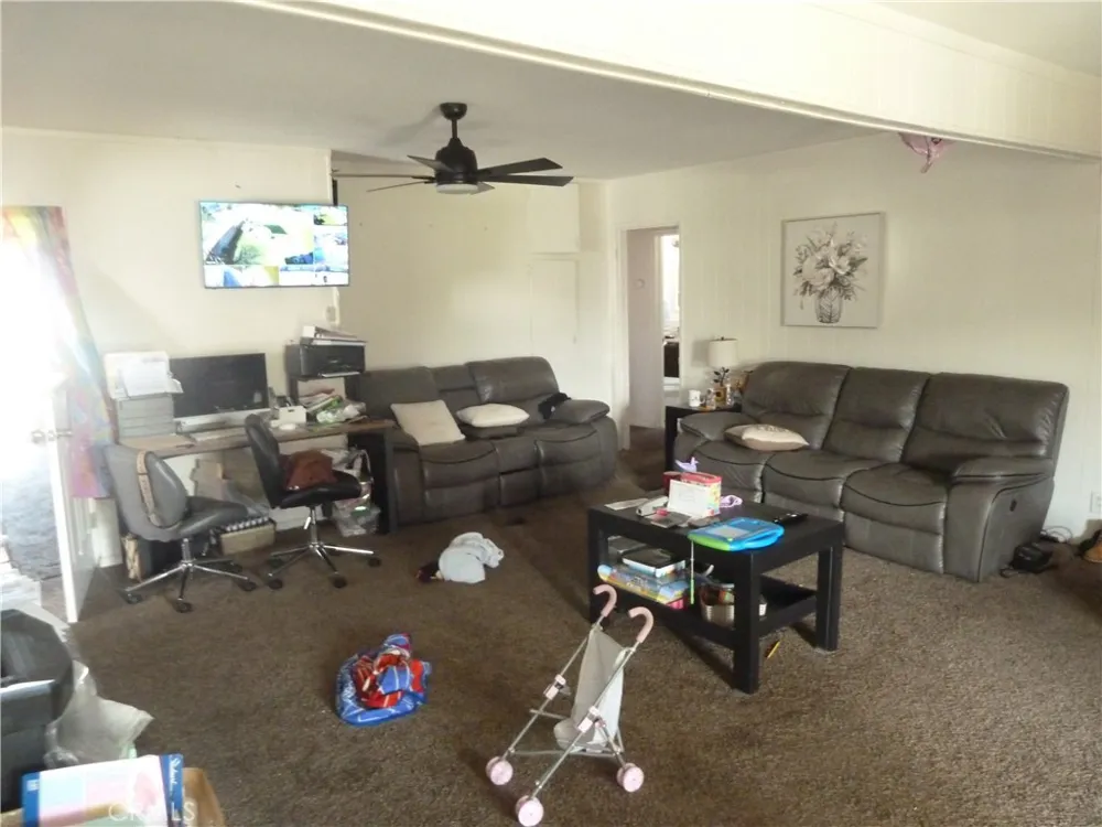936 Enid Azusa, CA 91702