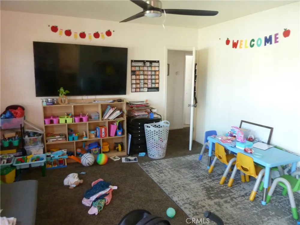 936 Enid Azusa, CA 91702