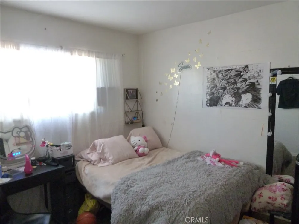 936 Enid Azusa, CA 91702
