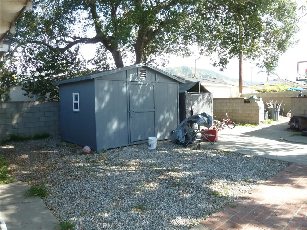 936 Enid Azusa, CA 91702