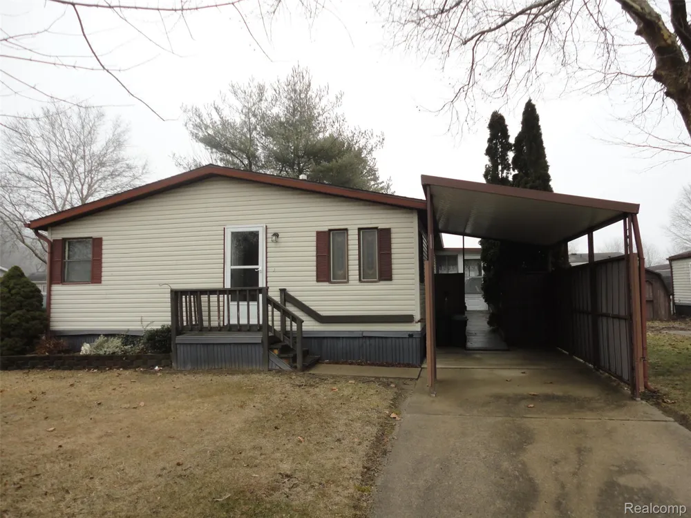 268 Highlands Bedford Township, MI 48182
