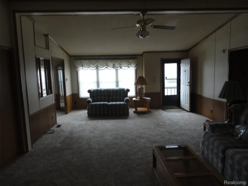 268 Highlands Bedford Township, MI 48182