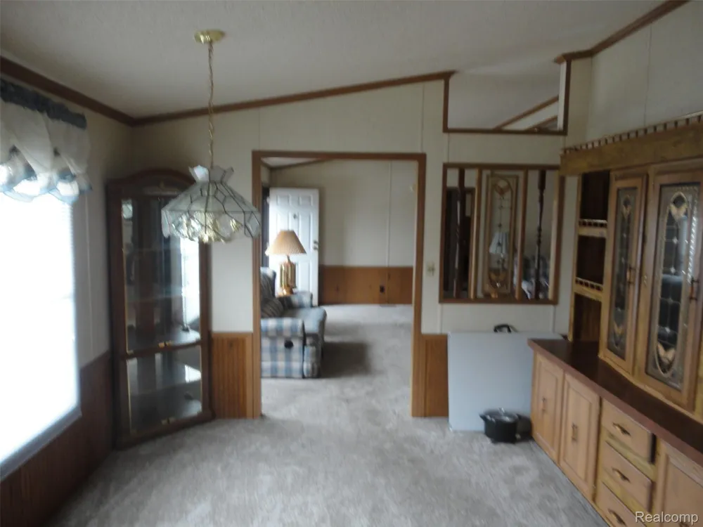 268 Highlands Bedford Township, MI 48182