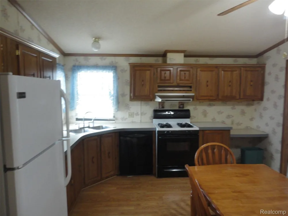 268 Highlands Bedford Township, MI 48182