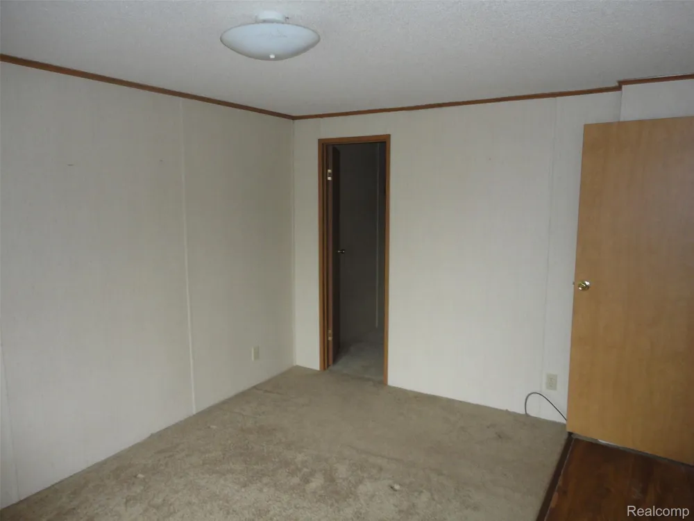 268 Highlands Bedford Township, MI 48182