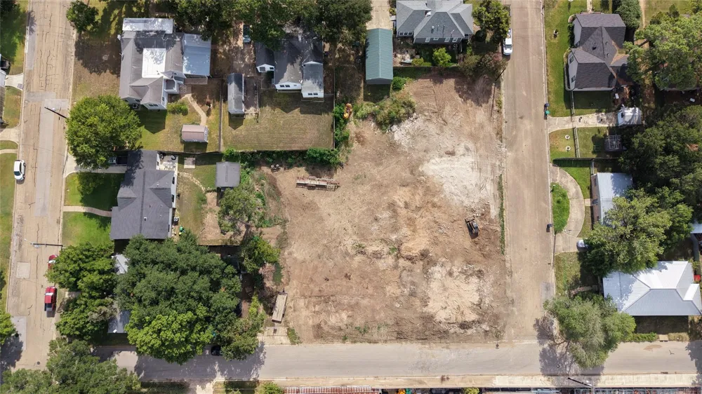 1702 S Baylor Street Brenham, TX 77833