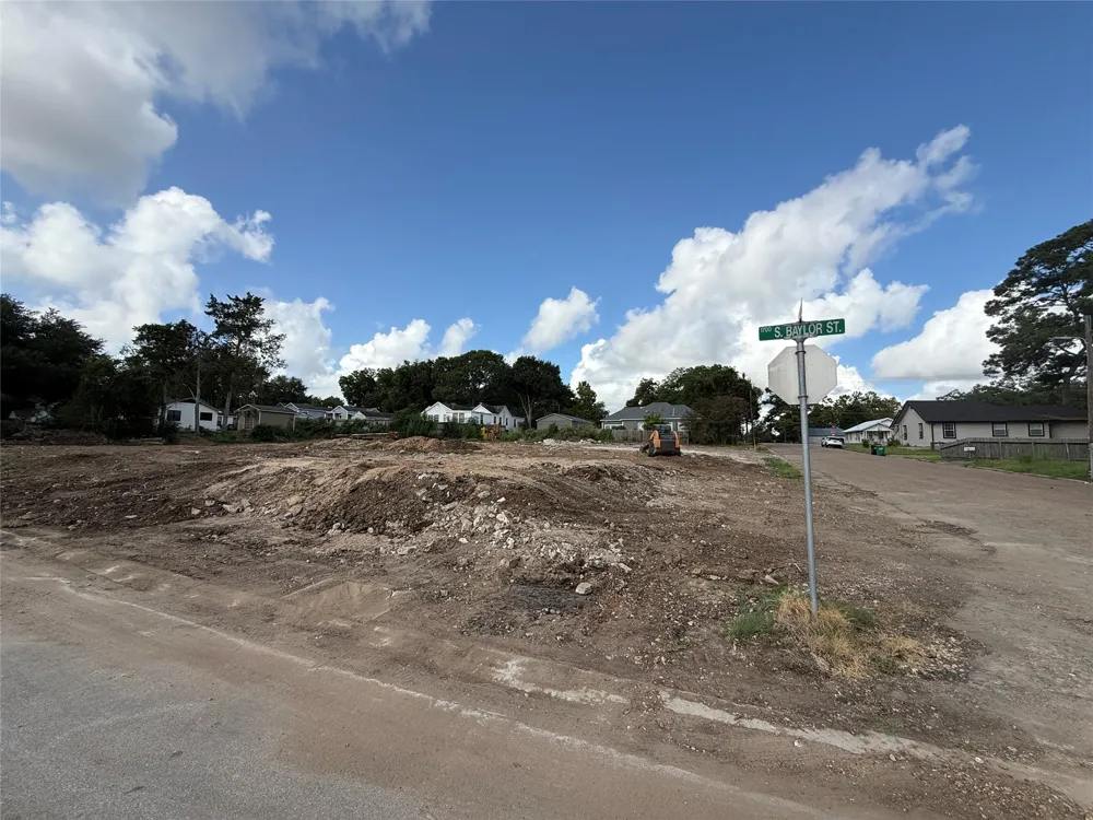 1702 S Baylor Street Brenham, TX 77833