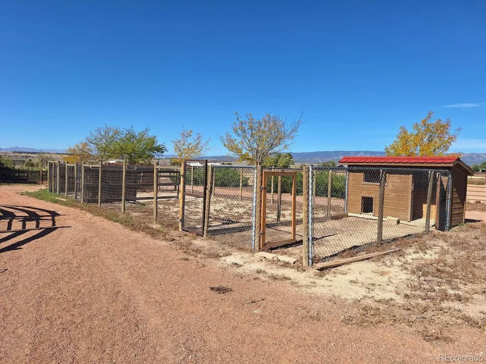 895 B STREET Penrose, CO 81240