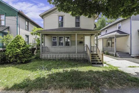 612 Walnut Street