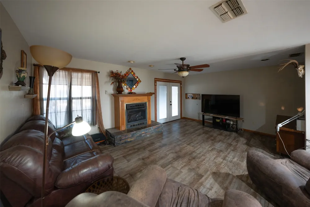 2265 County Road 1613 Jacksonville, TX 75766