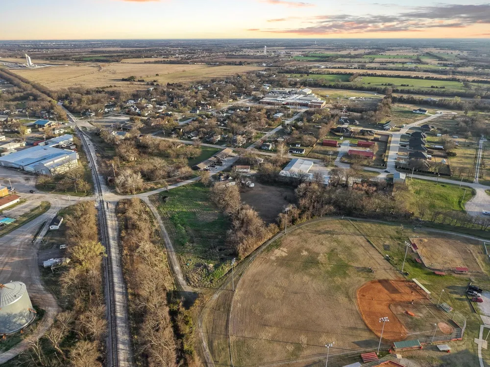 120 Holmes Street #Lot 2 Trenton, TX 75490