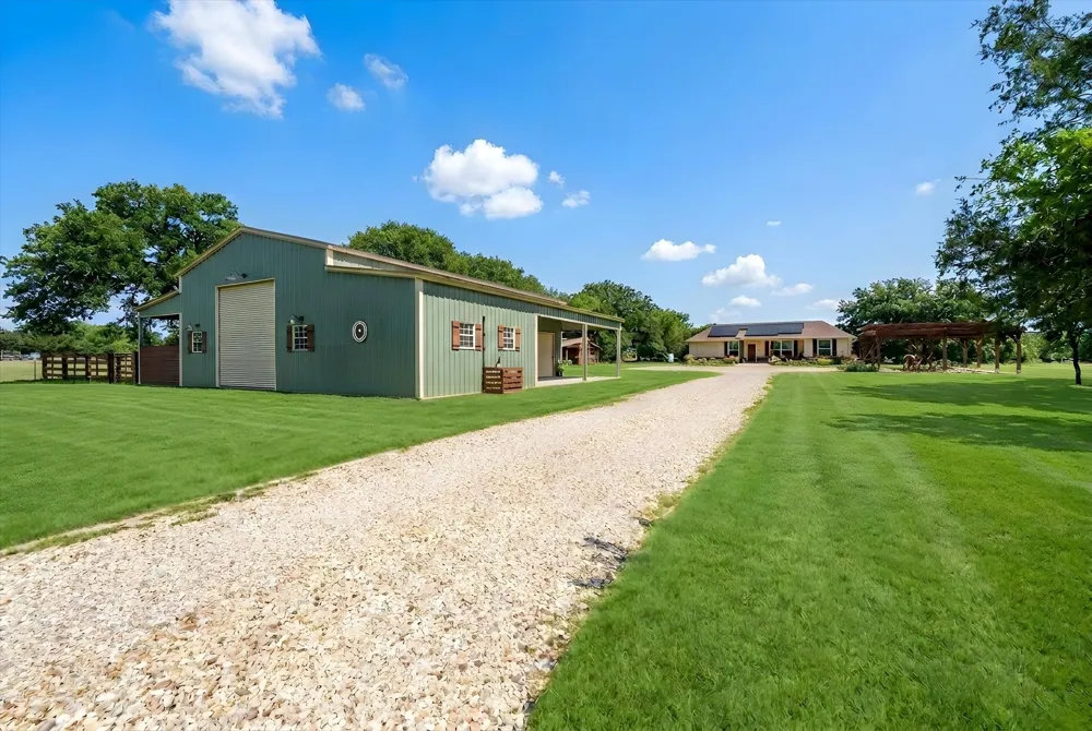 381 County Road 3050 Purdon, TX 76679